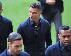 冲刺阶段利物浦备战欧联，完成体检细节曝光，气氛紧张，细节决定成败